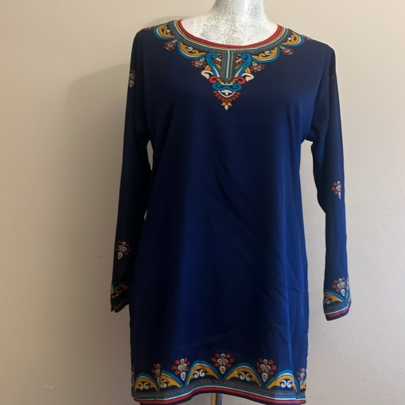 🎉Gorgeous Indian style tunic top navy blue with gorgeous multicolored borders! - Picture 3 of 9